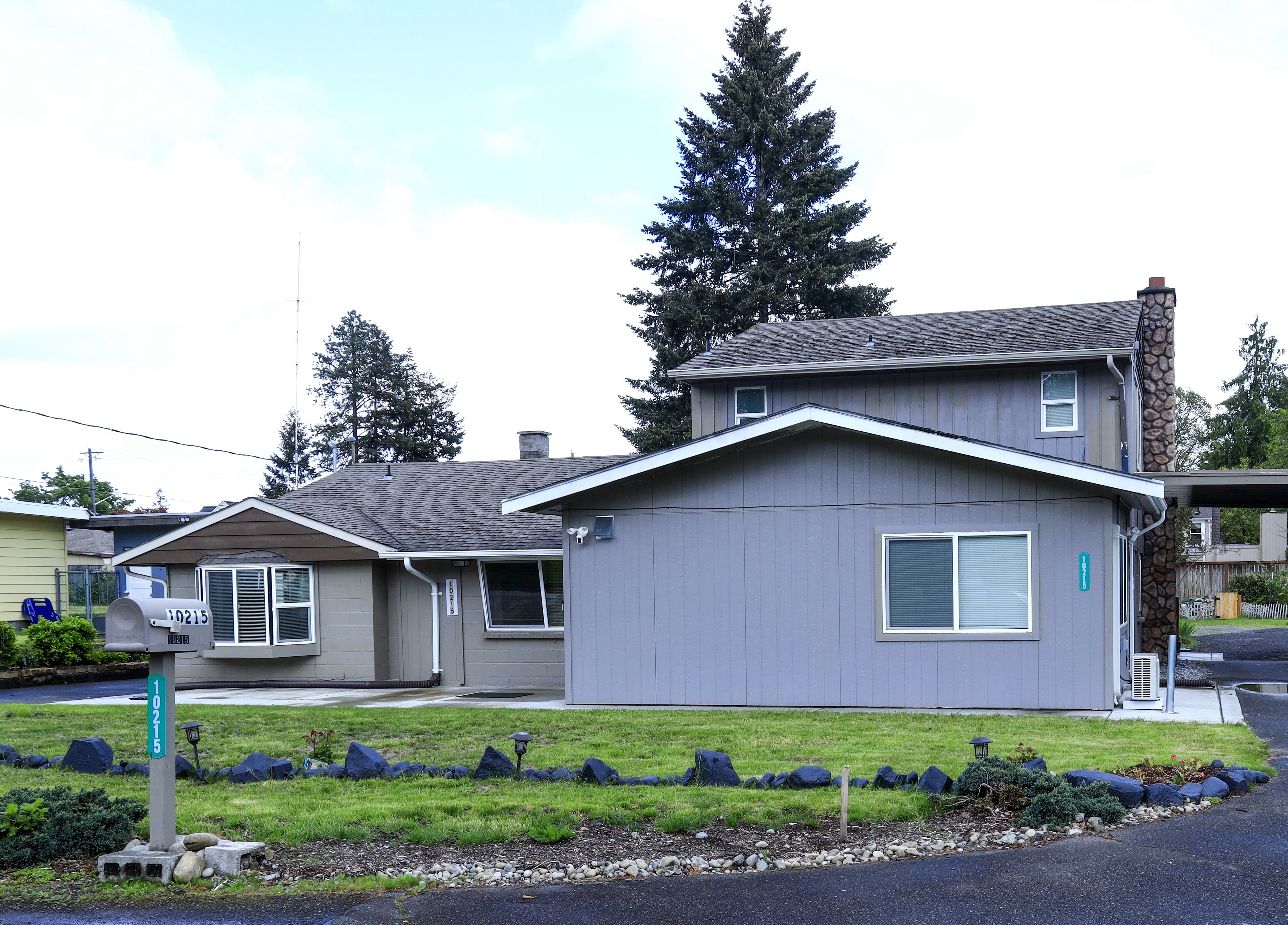 Photo of Lakewood Home outside